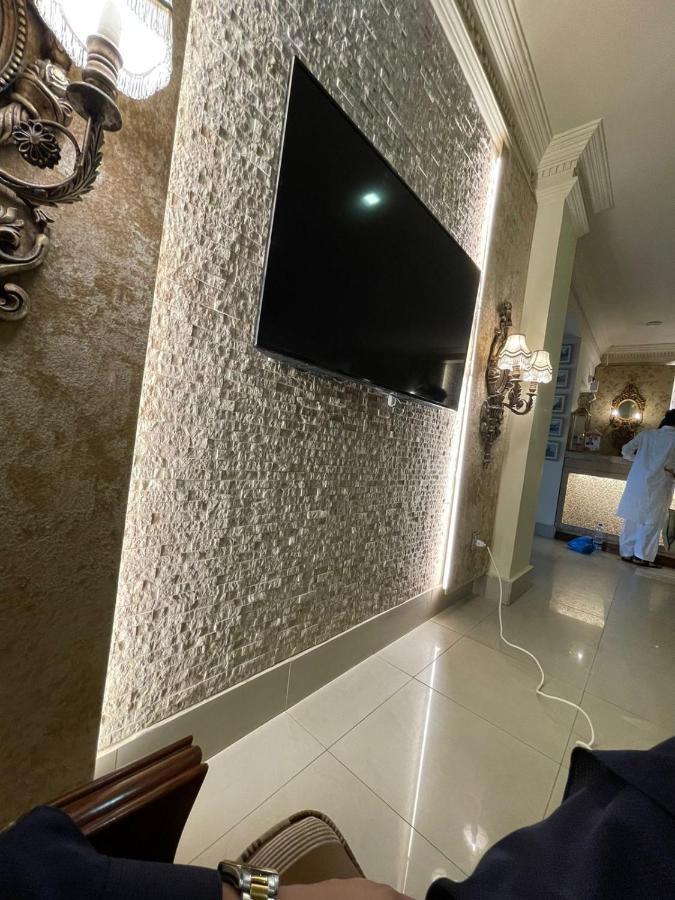 Shelton'S Rezidor House Hotel Пешавар Екстериор снимка